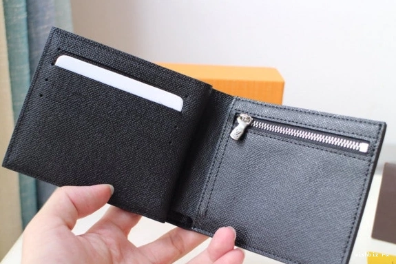 WIS VUITTON LOUIS WALLET AMERIGO 0115